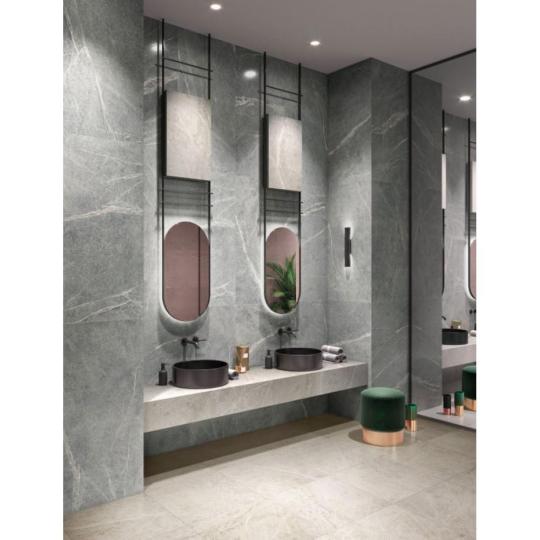 termeszetes erezetes koburkolat furdoszoba greslap jarolap padlolap padloburkolat kohatasu szurke minimal rusztikus elegans mediterran konyha nappali terasz fagyallo furdo.jpg